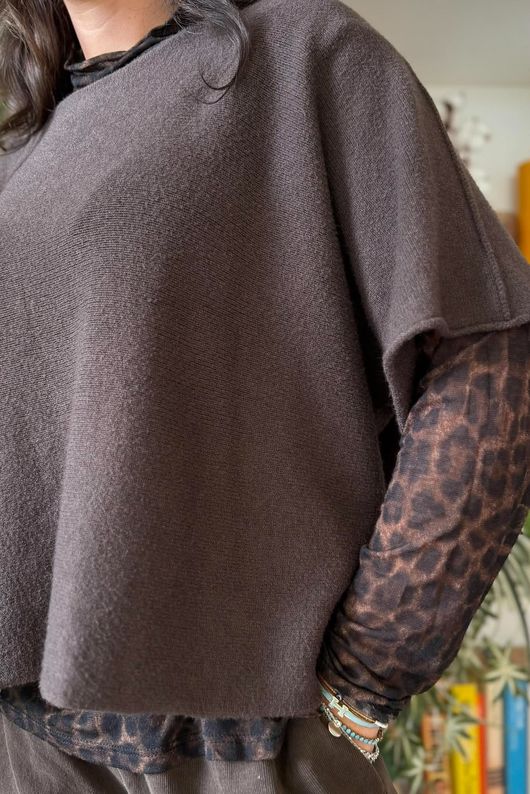 Tiby Funnel Neck Layering Top Leopard Chocolate